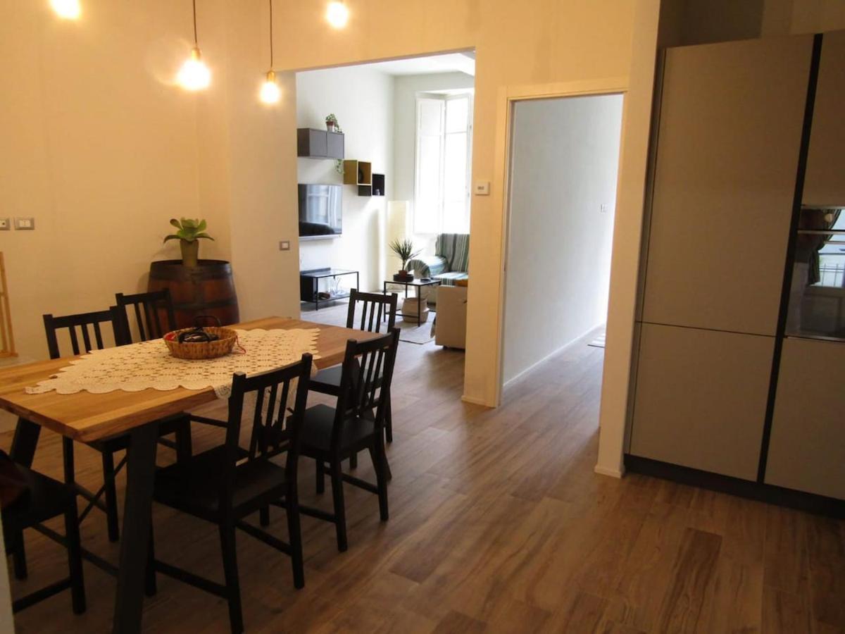 Appartamento In Centro Storico. カマイオーレ エクステリア 写真